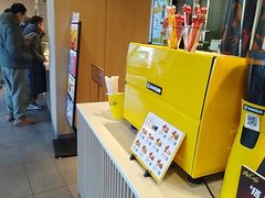 -麦当劳(卫星广场店)