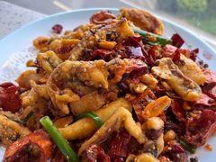 -巧克力渔家.小船海鲜胶东菜(万平口店)