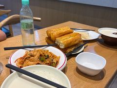 -三好食堂(煎饺·馄饨·肉饼米线·盛世广场店)