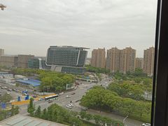 -上海虹桥西郊假日酒店