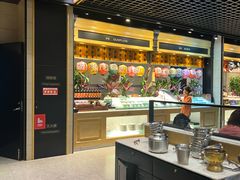 -川骄海鲜自助(王府井奥莱UP TOWN店原世界之花店)