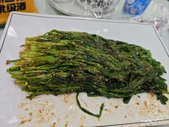 -黑龙江美食城(三角公园店)