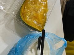 -志龙皇冠吃货椰子铺