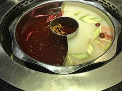 -佰人王串串香火锅(洋珠巷店)