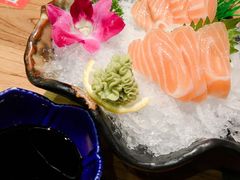 三文鱼刺身-黑牛の店·和牛烧肉(合生汇店)