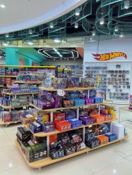 -卡通派潮品玩具折扣仓(青岛新城吾悦广场店)