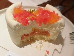 西柚酸奶油慕斯-Ten Olives甜点