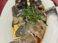 -鑫悦楼煎蟹·16年海鲜大排档