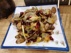 辣炒花蛤-亦庄碳烧鸽子王串吧