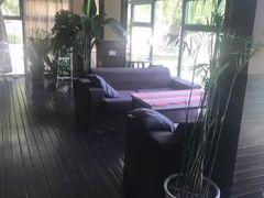 -榴莲咖啡馆