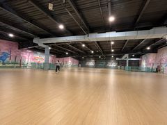 -极限PLAY运动娱乐新世界·团建派对潮玩休闲馆·室内蹦极高空游乐园