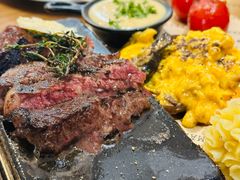 -Mark&Mars Restaurant
