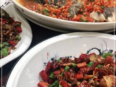 -湖南人家湘菜馆(镇江路店)