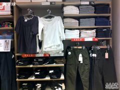 -优衣库(上海正大广场店)