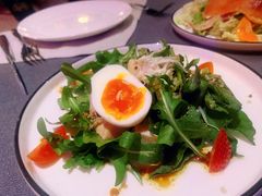 鸡肉沙拉-YUE·6·西式融合餐厅(外滩六号店)