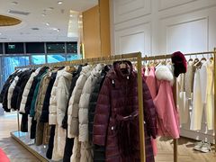 -百年港湾奥特莱斯(香炉礁店)