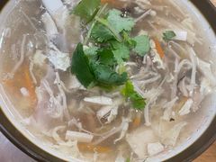 酸辣汤-小姜锅贴(凤凰街店)
