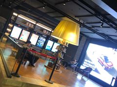 -CGV影城(滨江天街IMAX店)