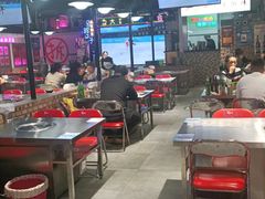 大堂-马路牙子烧烤音乐酒馆(望京店)