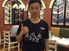 -闫府私房菜(经四路万达店)