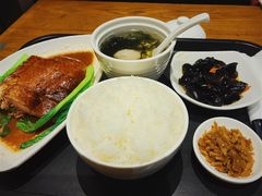 脆皮烧鸭饭-百事佳烧鸭牛腩(上海虹桥站店)