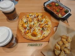 -达美乐比萨(石景山万达店)