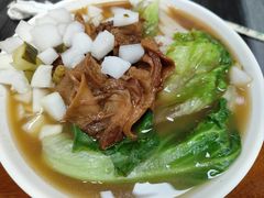 牛腩汤河-珍珍小食店(西华路店)