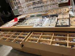 -棱石眼镜(CP静安店)