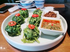 沾汁菠菜茼蒿-95号酱骨·一块豆腐(展春园西路店)