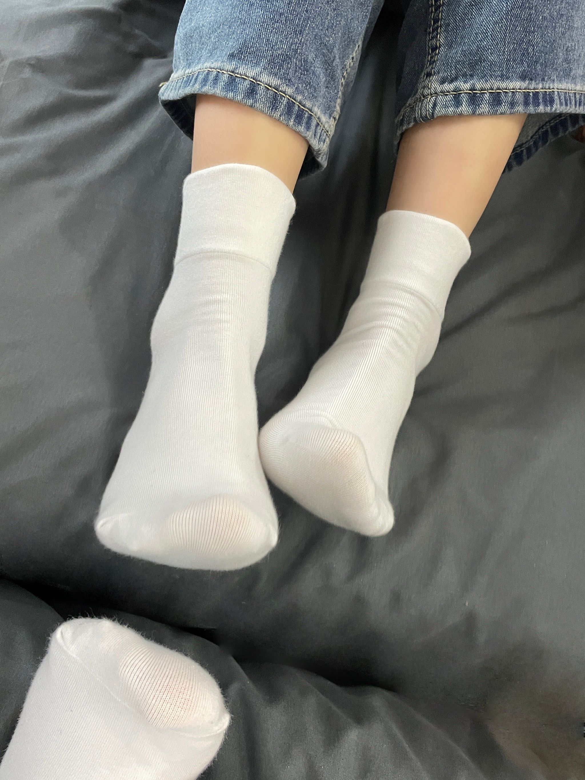 室内白袜悠闲时