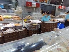 面包甜点陈列柜-闻酥园(青羊区文殊坊店)