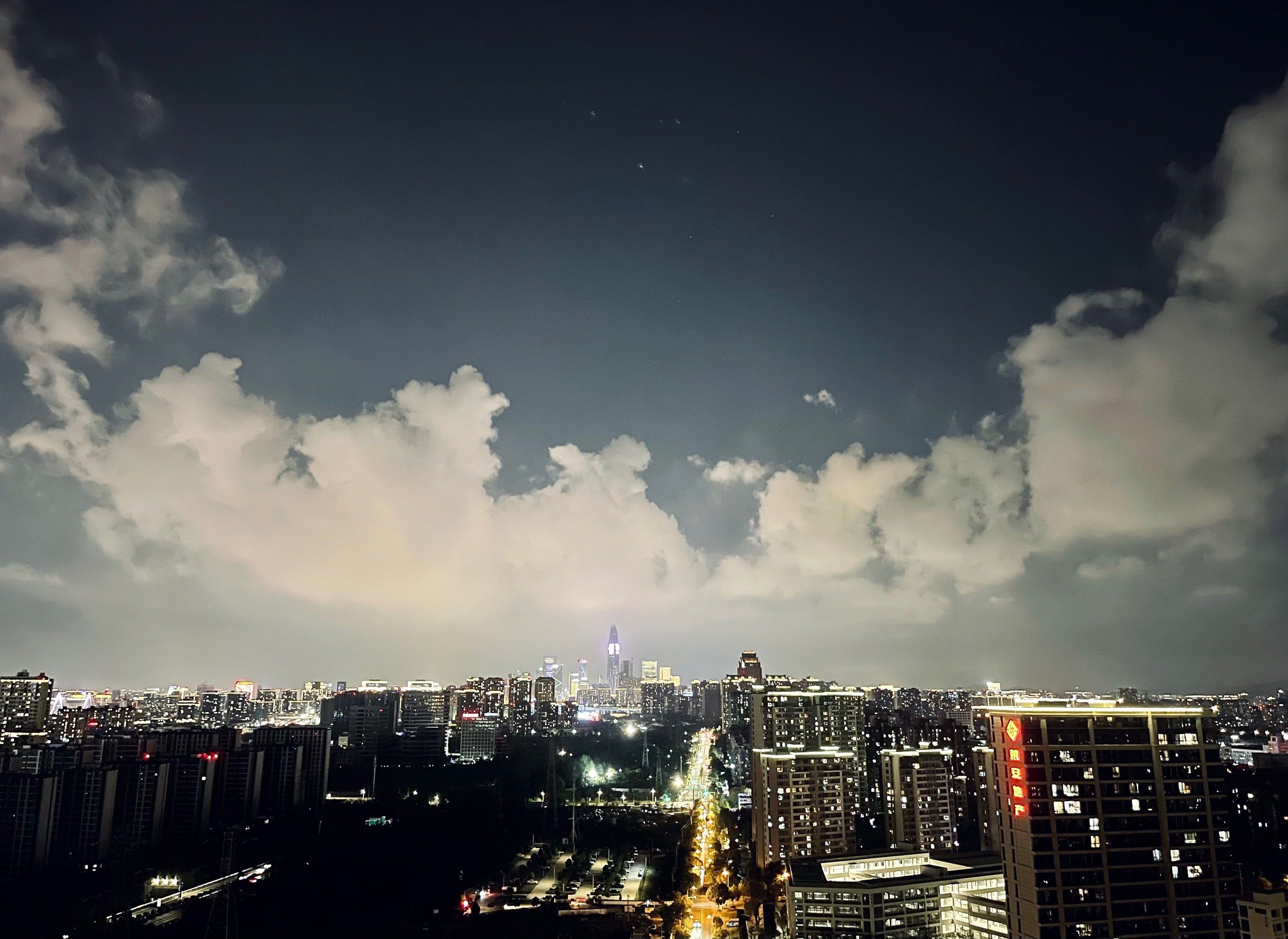 捕捉云彩|夜幕下的城市天空