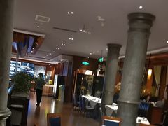 -八府香鸭·啫啫煲(华山路店)