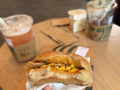 -星巴克(迪士尼小镇店)