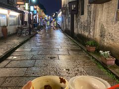 -仓桥直街臭豆腐