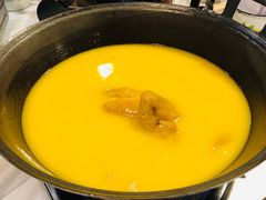 -鲜入围煮花胶鸡海鲜火锅