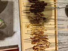 -破瓦寒窑·地摊烤羊排