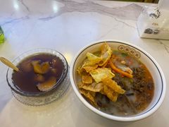 -弘束束柳州深巷螺蛳粉(珠江路店)