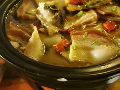 石锅土豆炖腊肉-隔壁老王·家常云南菜(花巷店)