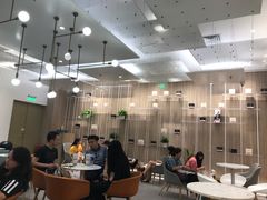 大堂-奈雪的茶(市百一店)