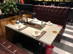 大堂-AK47烤羊腿串吧(柳浪家园店)