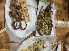 -蚝哥花姐湛江烤生蚝(美丽湾市场店)