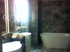 洗浴间-榛悦隆堡成都酒店(春熙路太古里店)