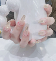 -雅洁美甲美睫