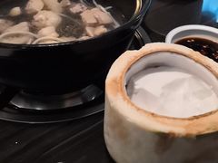 -东椰·海南椰子鸡火锅(朝阳门店)