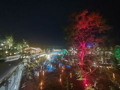 -茅草房·河畔园林火锅