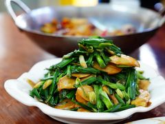 -胡子饮食店