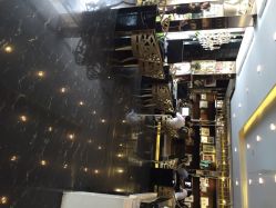 点击看大图 威海巴黎春天婚纱摄影-巴黎春天·菀纱仙庭婚纱美学