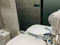 -希岸·轻雅酒店(广州白鹅潭艺术中心花地湾地铁站店)