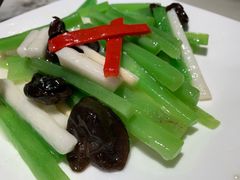 -绿茶餐厅(昆明世纪金源店)